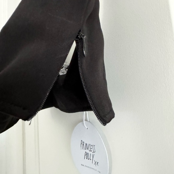 (NWT) PRINCESS POLLY Women’s Black Cropped Zip Side Tank Top-Size 2 - Picture 7 of 9